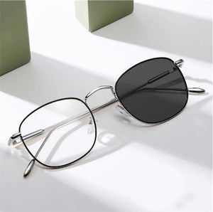 Lunette photogray style square